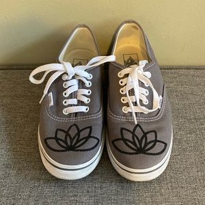 Vans Lace Up Sneakers Women’s 8